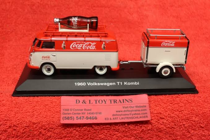 1/43 Coca-Cola 1960 Volkswagen Kombi TI with Taller